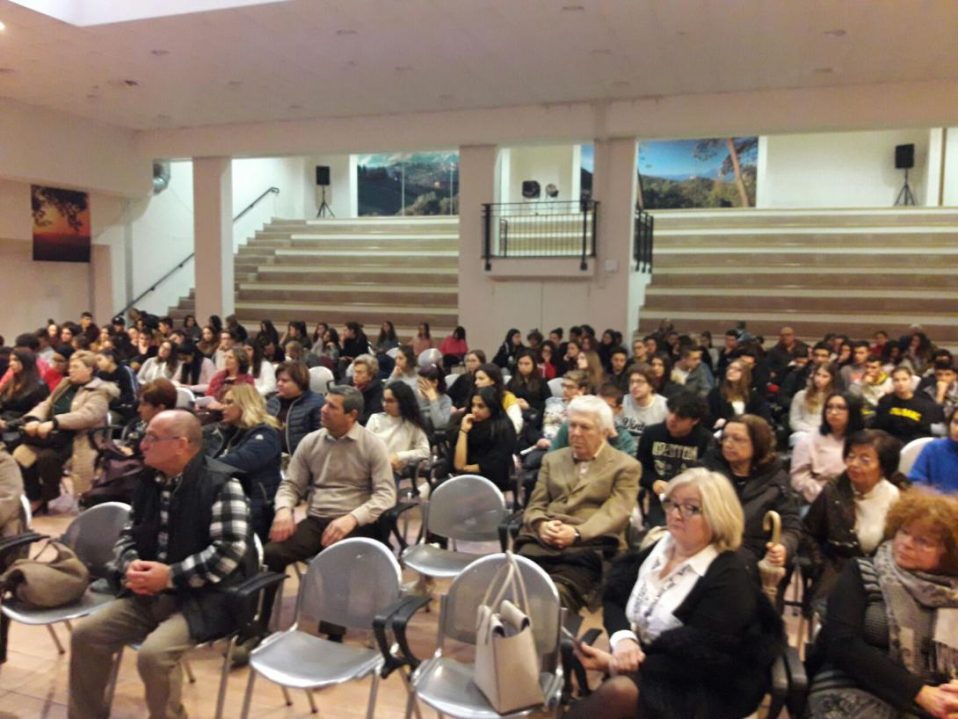 Incontro Istituto Istruzione Superiore Matteo Ricci di Macerata_Amati.m